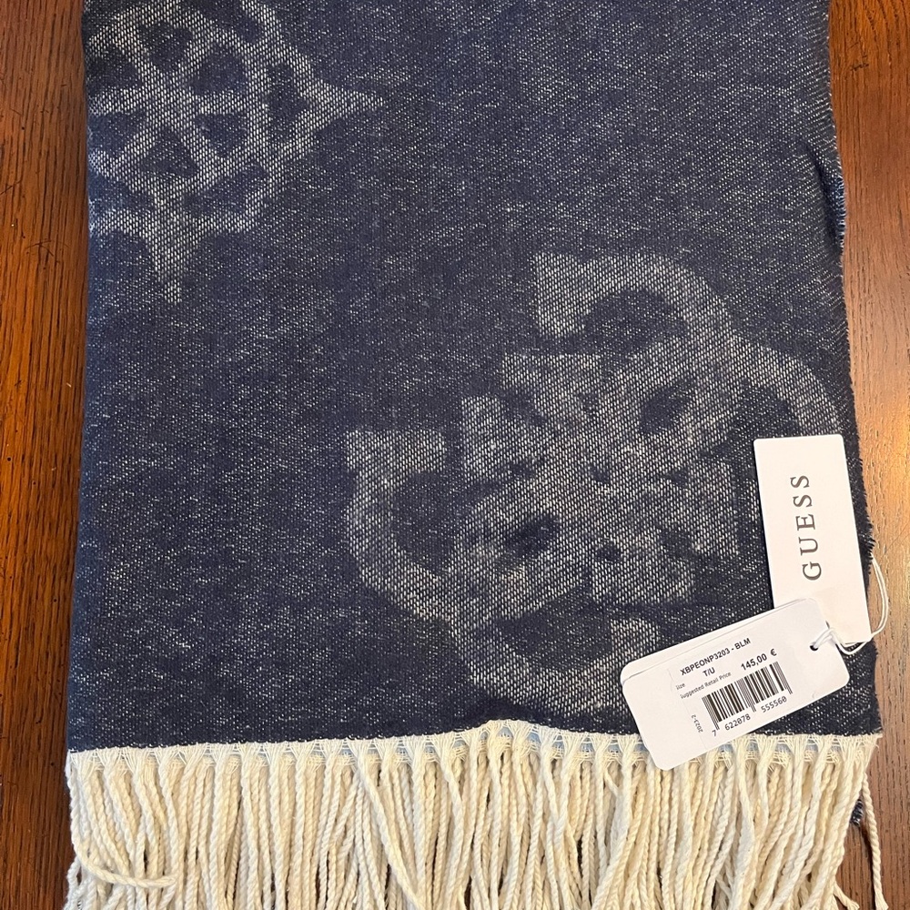 GUESS Navy Blue Throw Blanket